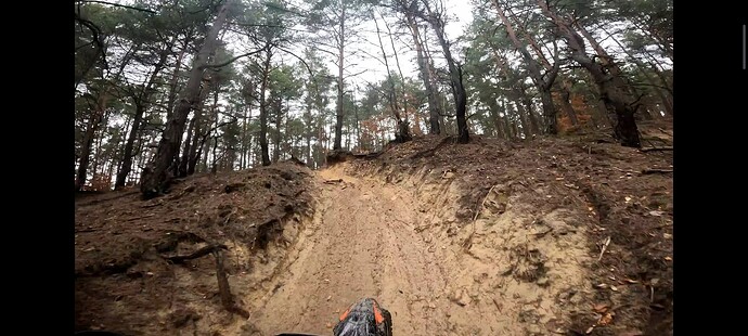 Screenshot_2023-03-25-08-11-23-442_com.miui.videoplayer