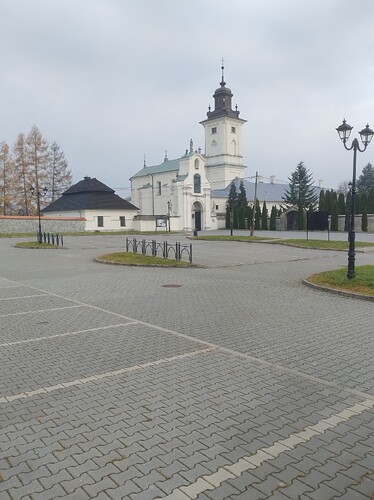 start i meta - klasztor